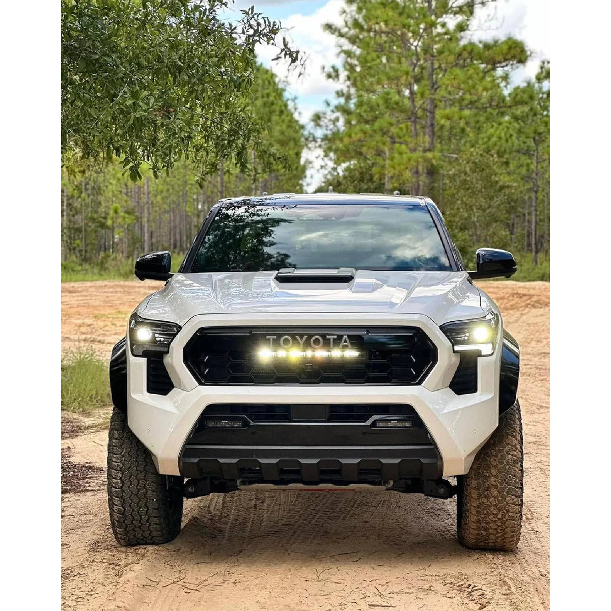 24-25 Toyota Tacoma Pro Style Grille w. Amber Lights, light bar and Toyota Letters- Black