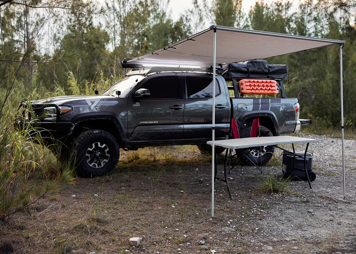 DOBINSONS 4X4 ROLL OUT AWNING 8FT X 9.8FT LARGE SIZE WITH LED LIGHTS (CE80-3904)