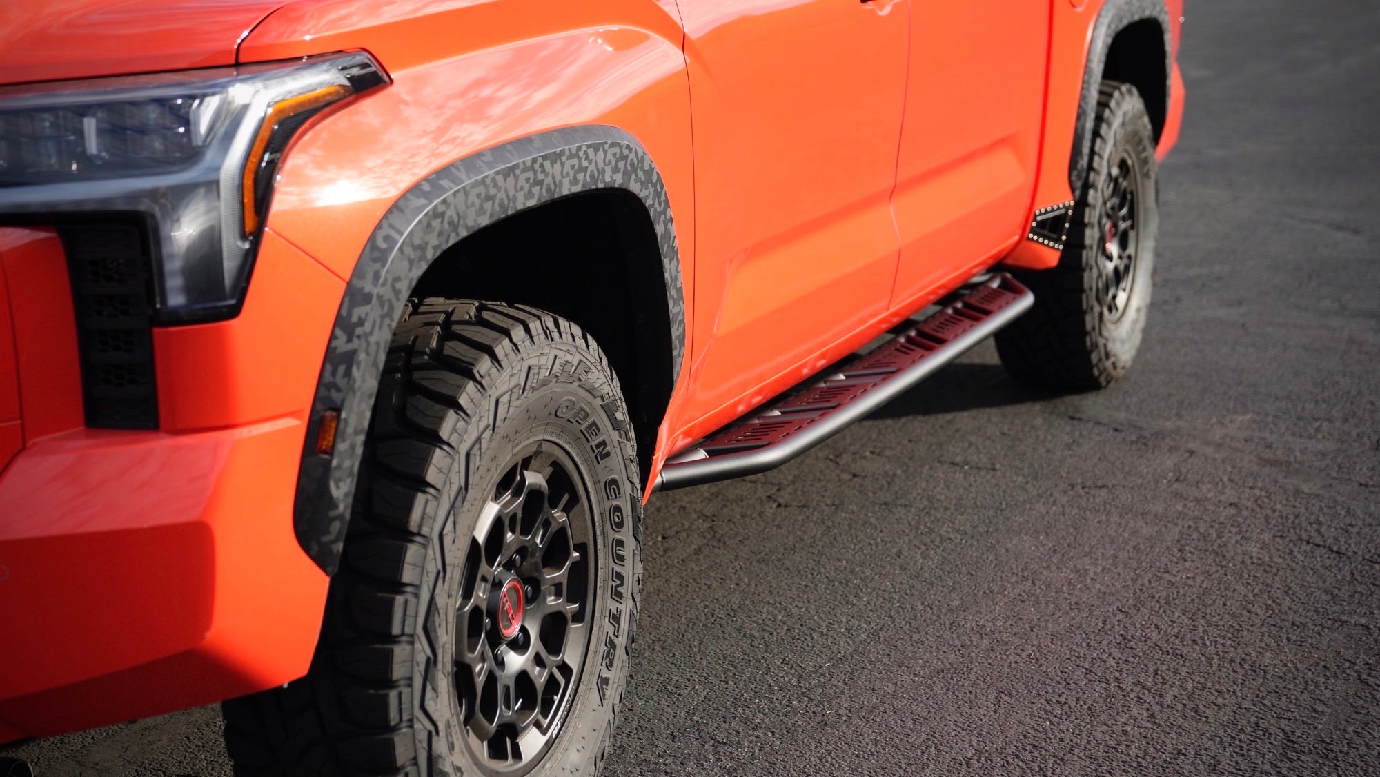 2022-’23 Toyota Tundra No Kickout Rock Sliders/Welding Process:  MIG