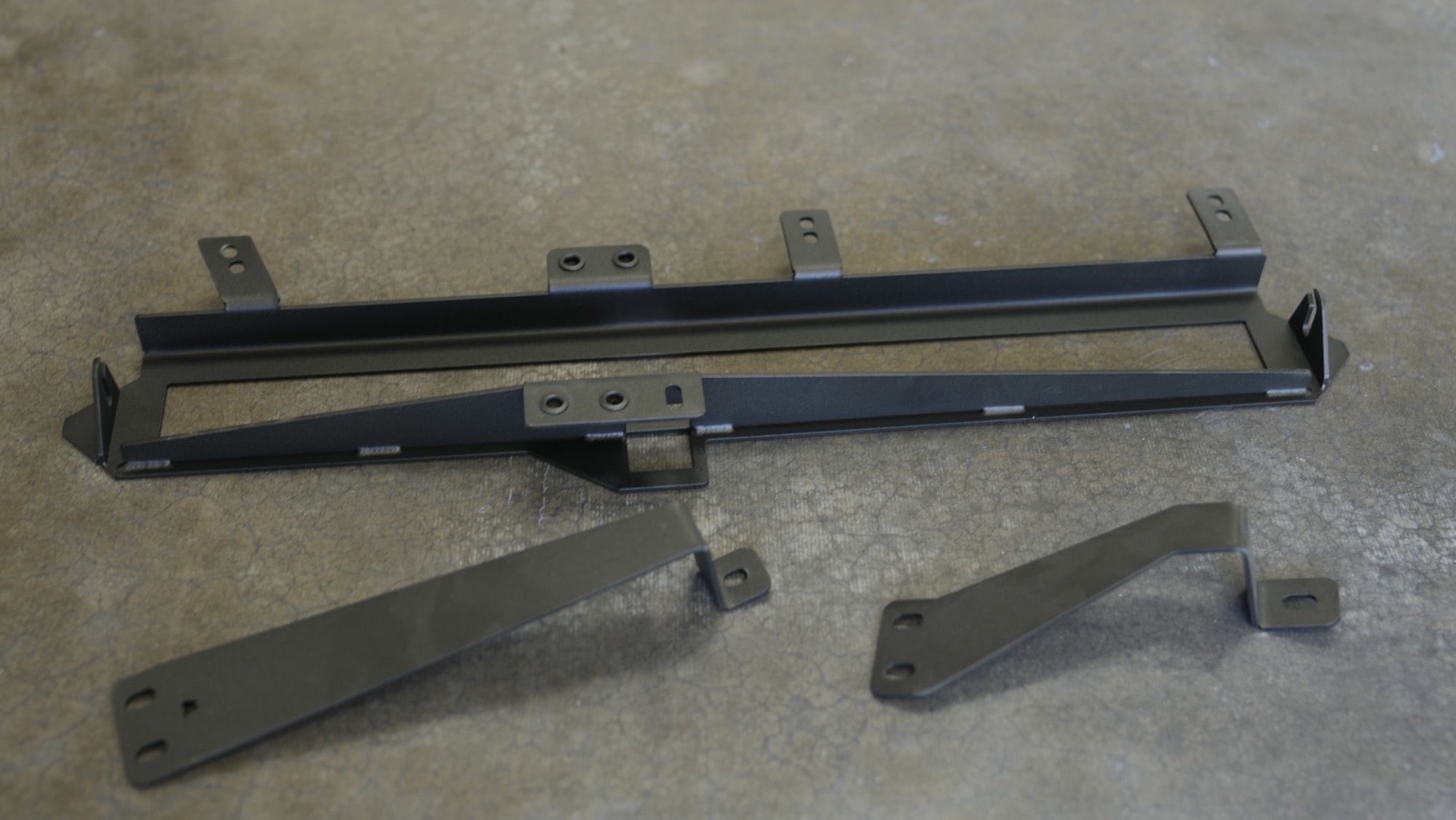 2022-’23 Toyota TRD PRO Grill Upper Light Bar Bracket Kit