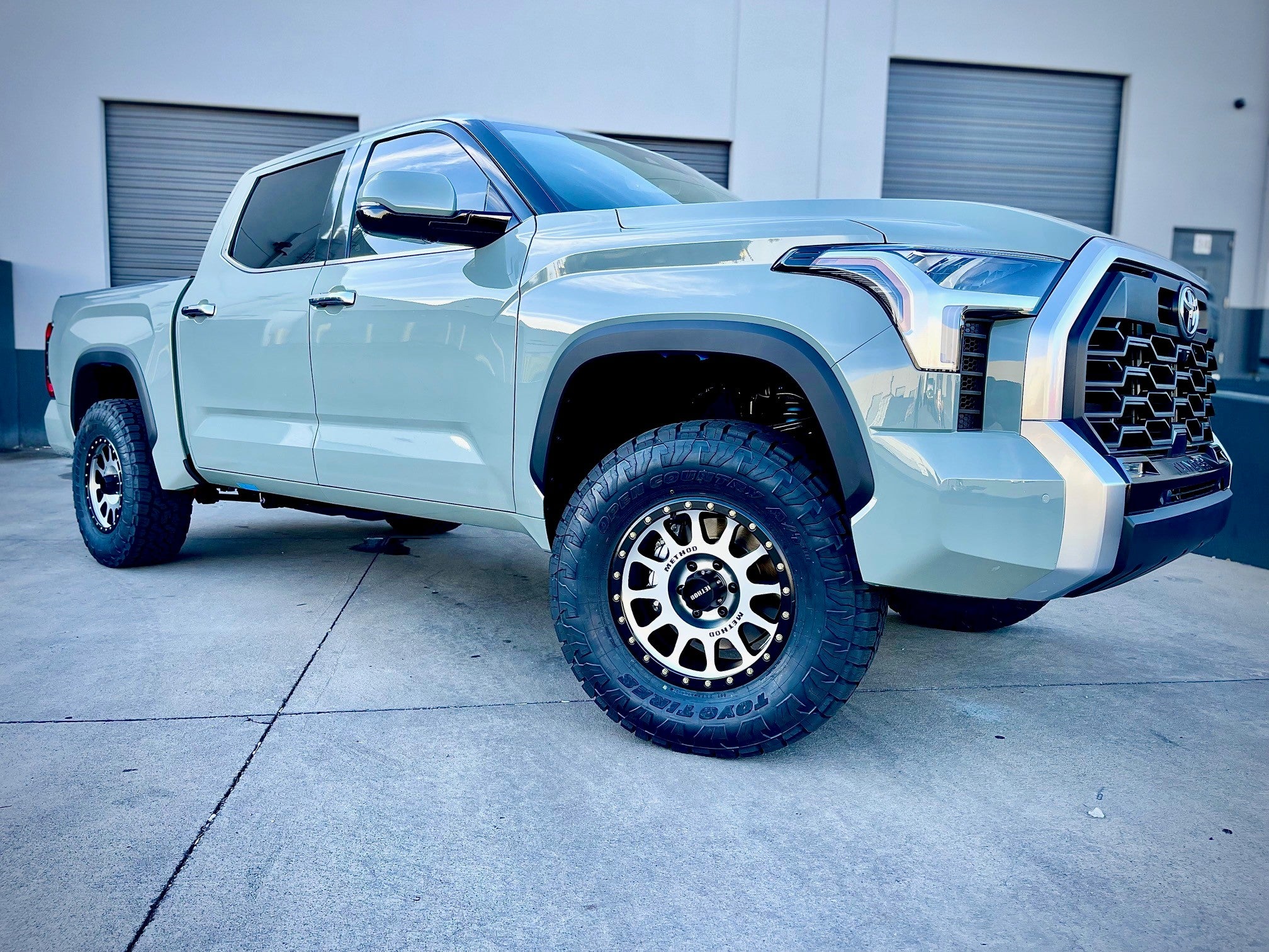 2022-’23 Toyota Tundra Preload Collar Lift Kit – SR5, Limited, Platinum, 1794, Hybrid, TRD Sport, TRD Off-Road, AVS/Air Ride, Capstone